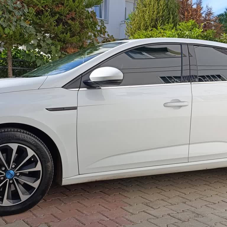 Megane 4'te Gaz Tepkimesi Gecikmesi Sorunu