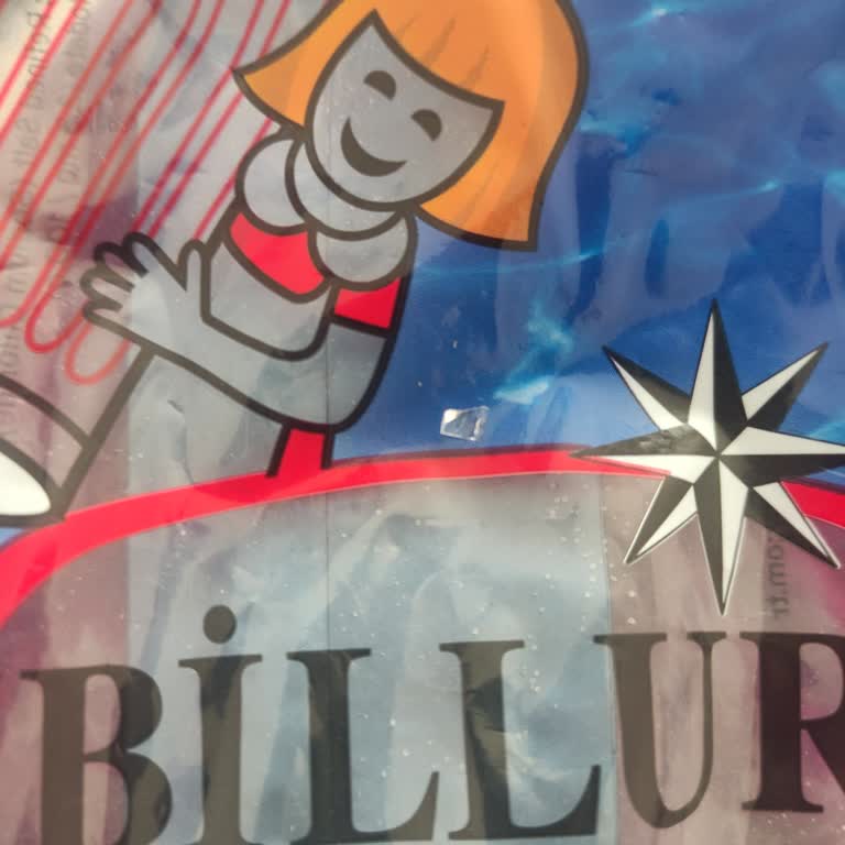 Billur Tuz'dan Çıkan Cam Parçaları