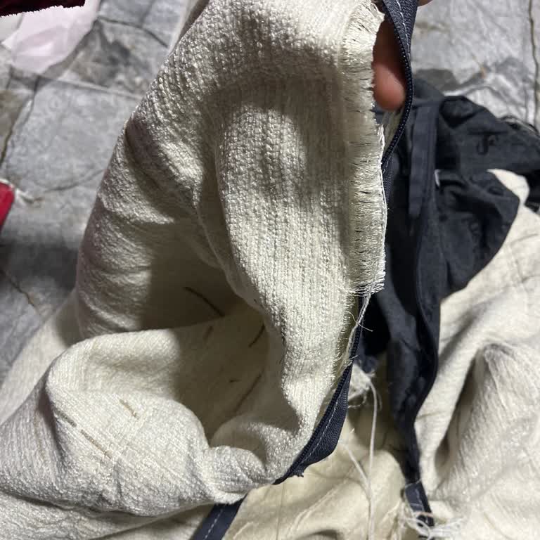 Saloni Mobilya Mağazasının İlgisizliği Ve Kalitesiz Ürün Deneyimi