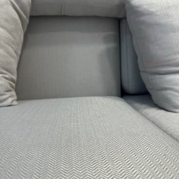 Enza Home L Koltukta Tüylenme Sorunu