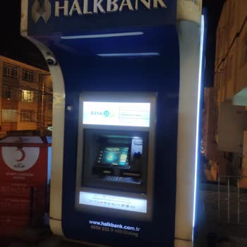 Halkbank ATM'de Kaybolan Para: Üniversite Ödemesi Tehlikede