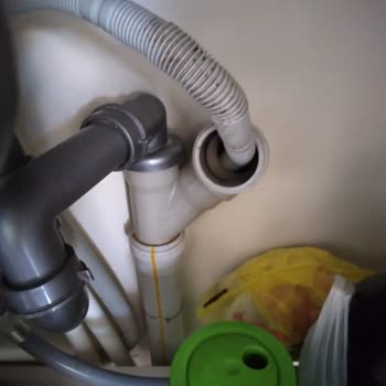 Kullanılmış Ürün Teslimatı Ve Yanıltıcı Servis Hizmeti