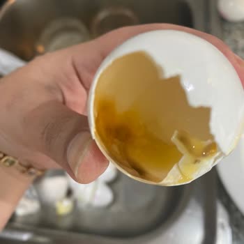 Şok Market'te Çürük Yumurta Ve Bozuk Ürün Sorunu