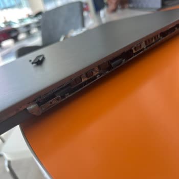 Lenovo Servisinde Menteşe Sorunu Ve İletişimsizlik