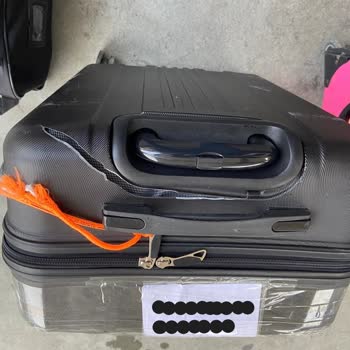 Kırılan Valizler İçin Tazminat Talebi