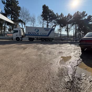 Taşköprü Yolu Üzerindeki Çukurların Yol Açtığı Sorunlar