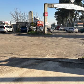 Taşköprü Yolu Üzerindeki Çukurların Yol Açtığı Sorunlar