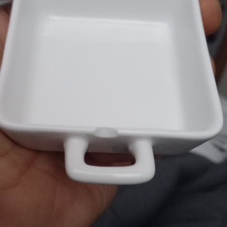 Kırık Porselen Takımı Ve Yetersiz Müşteri Hizmetleri