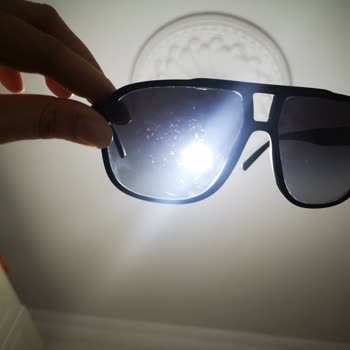 Problema de decoloración en gafas Armani de Atasun Optik