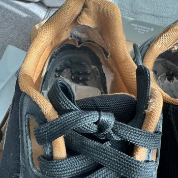 Kalitesiz Skechers Ayakkabının Hızla Yıpranması Ve İade Süreci Sorunu