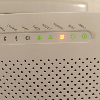 İnternet Kesintisi Ve Yetersiz Müşteri Hizmetleri
