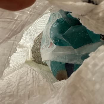 Patlayan Kedi Kumu Paketi Ve İade Sorunu
