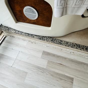 Hotels.com Misled Me—Demir Suit Hotel Was Filthy & Nothing Like the Photos