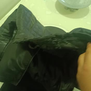 Deri Montun Yaka Kısımlarının Hızla Soyulması