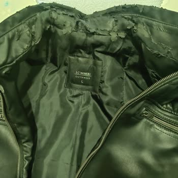 Deri Montun Yaka Kısımlarının Hızla Soyulması