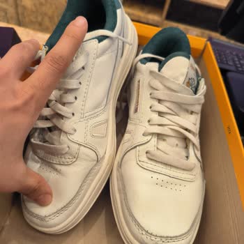 Reebok Ayakkabıda Dikiş Problemi Ve İlgisizlik