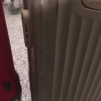 SunExpress Damaged My Luggage on İzmir-Abu Dhabi Flight