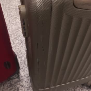 SunExpress Damaged My Luggage on İzmir-Abu Dhabi Flight