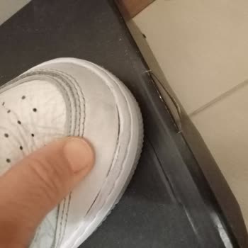Nike Air Sneakers Fell Apart in 2 Months—Expecting a Refund or Exchange