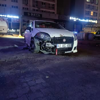 İSKİ'nin Yol Bakımındaki İhmali Araç Hasarına Yol Açtı
