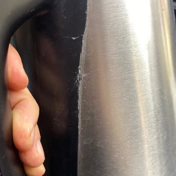 Bosch Çaycı Patladı Ve Plastik Parçaları Çürüyor