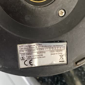 Bosch Çaycı Patladı Ve Plastik Parçaları Çürüyor