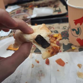 Sun Brothers Pizza Ürün İçerisinden Çıkan Yabancı Madde