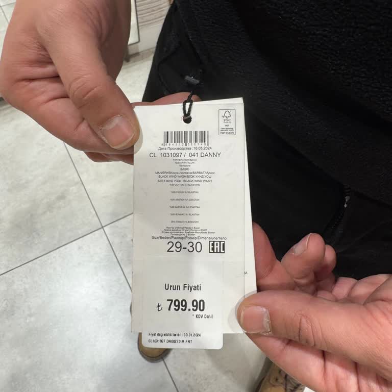 Fiyat Farkı Ve İletişim Sorunu: Colin's Mağazasında Hayal Kırıklığı