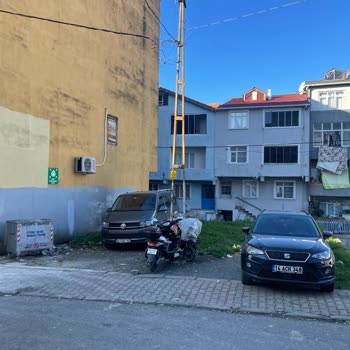 Elektrik Direği Sorunu Çözüm Bekliyor
