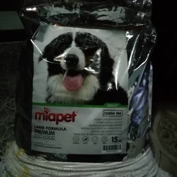 Mamavadisi Kötü Kalitede Köpek Mamaları Ve İlgisiz Müşteri Hizmetleri