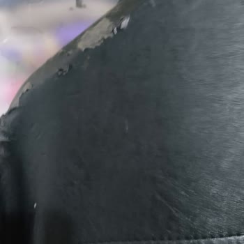 LCW Deri Montlar Hızla Yıpranıyor
