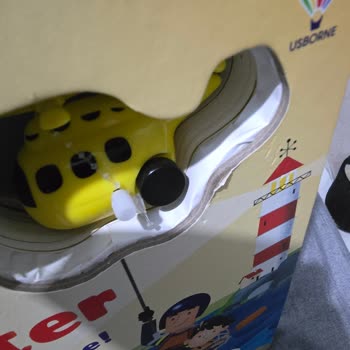 Yırtık Kitap Ve İlgisiz Satıcı Deneyimi