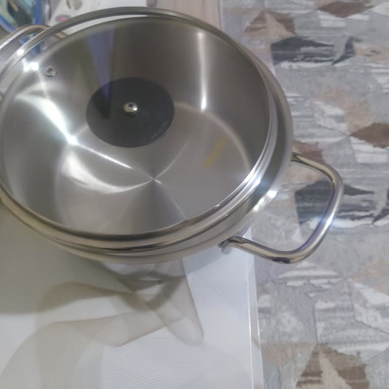 Ezilmiş Tencere Kapağı Ve Yetersiz Müşteri Hizmeti