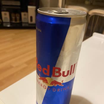 Tarihi Geçmiş Enerji İçecekleri Tehlike Saçıyor