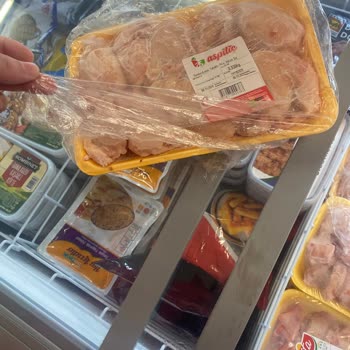 Sağlıksız Tavuk Paketleri Ve Denetim Eksikliği