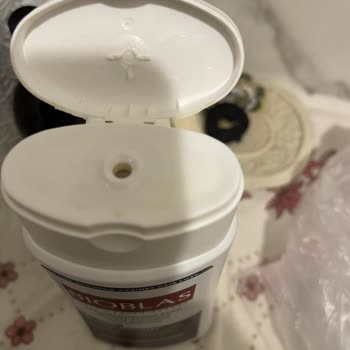 Bioxcin Ürünleriyle Hayal Kırıklığı: Kırılan Kapaklar Ve Akan Şişeler!