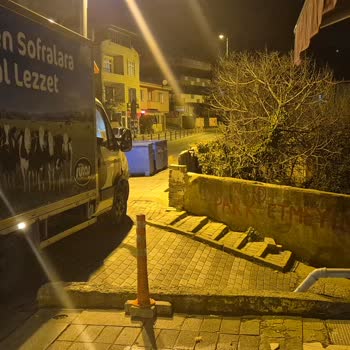 Otopark Girişimizi Engelleyen Araç!
