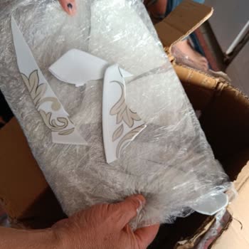 Dolap'ta Kırık Yemek Takımı Mağduriyeti