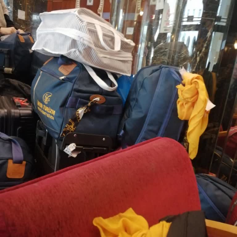 Umre Yolculuğunda Hayal Kırıklığı: Otel Rezervasyonunda Büyük Sorunlar