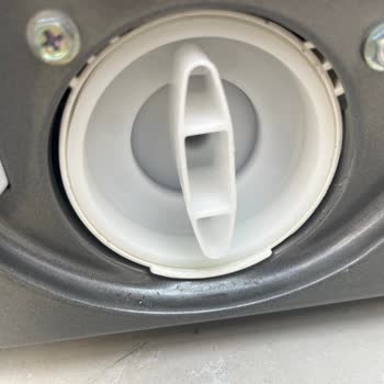 Hoover Çamaşır Makinesi Tahliye Sorunu: Kullanıcıyı Zorlayan Tasarım Hatası