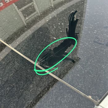 Tesla Model Y Cam Tavan Sorunu: Kronik Ve Çözüm Bekleyen Bir Mağduriyet