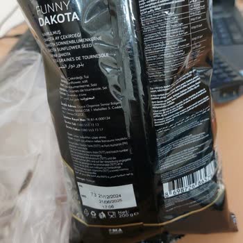 BİM Market'ten Aldığım Çekirdekte Şok Edici Yabancı Madde!