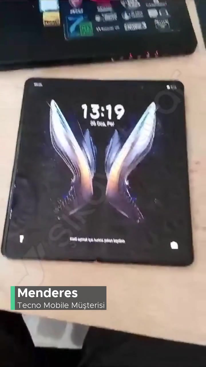 Tecno Phantom V Fold Ekran Sorunu Ve Kötü Servis Ağı! videonun kapak resmi