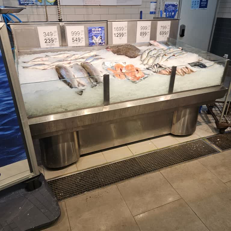 Carrefour SA Balık Reyonunda Sürekli İlgisizlik