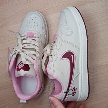 Aleynanın Ayakkabıları Yanlış Ürün Gönderimi Ve İletişimsizlik Sorunu