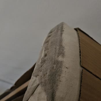 Vivense'den Alınan Baza Takımları Pislik İçinde Geldi