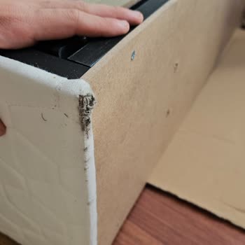 Vivense'den Alınan Baza Takımları Pislik İçinde Geldi