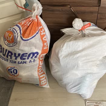 PTT Ücretlendirme Sorunu: Yanlış Hesaplanan Kargo Desileri