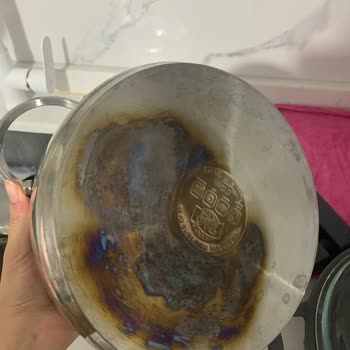 Taç Marka Tencerenin Beklenmedik Deformasyonu