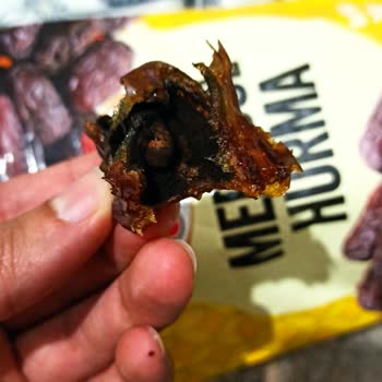 BİM'den Alınan Hurmalar Küflü Ve Sağlığa Zararlı